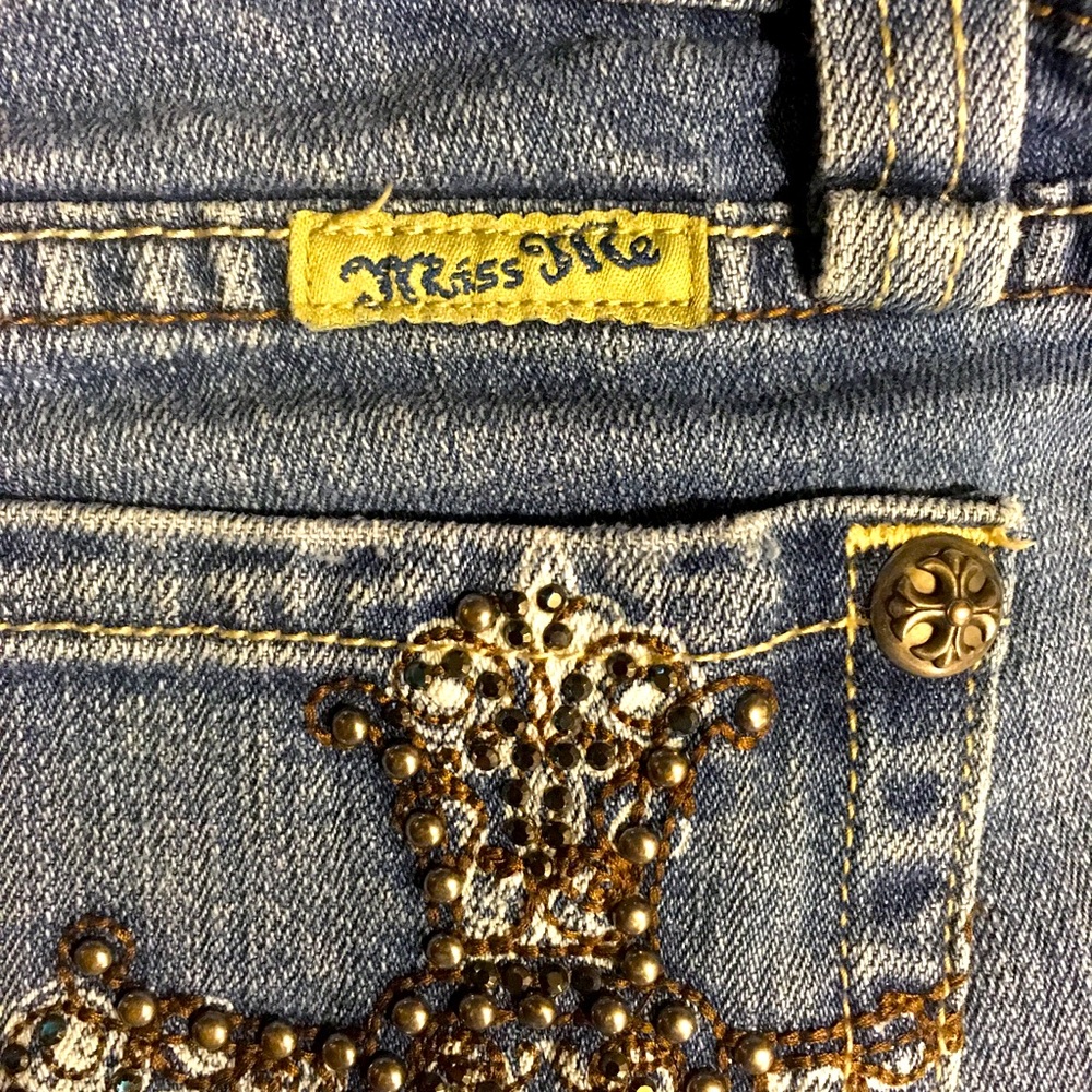 Miss Me jeans size 26.
